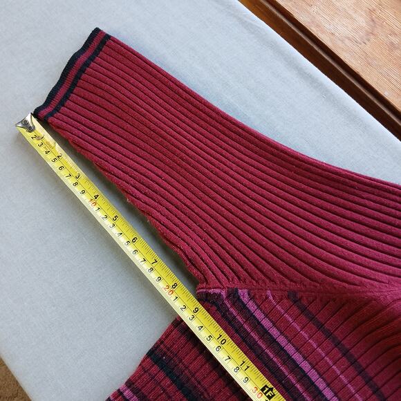 Lane Bryant Red Ribbed Striped Sweater Large missing tags 3/4 sleeves crew neck - Picture 9 of 11